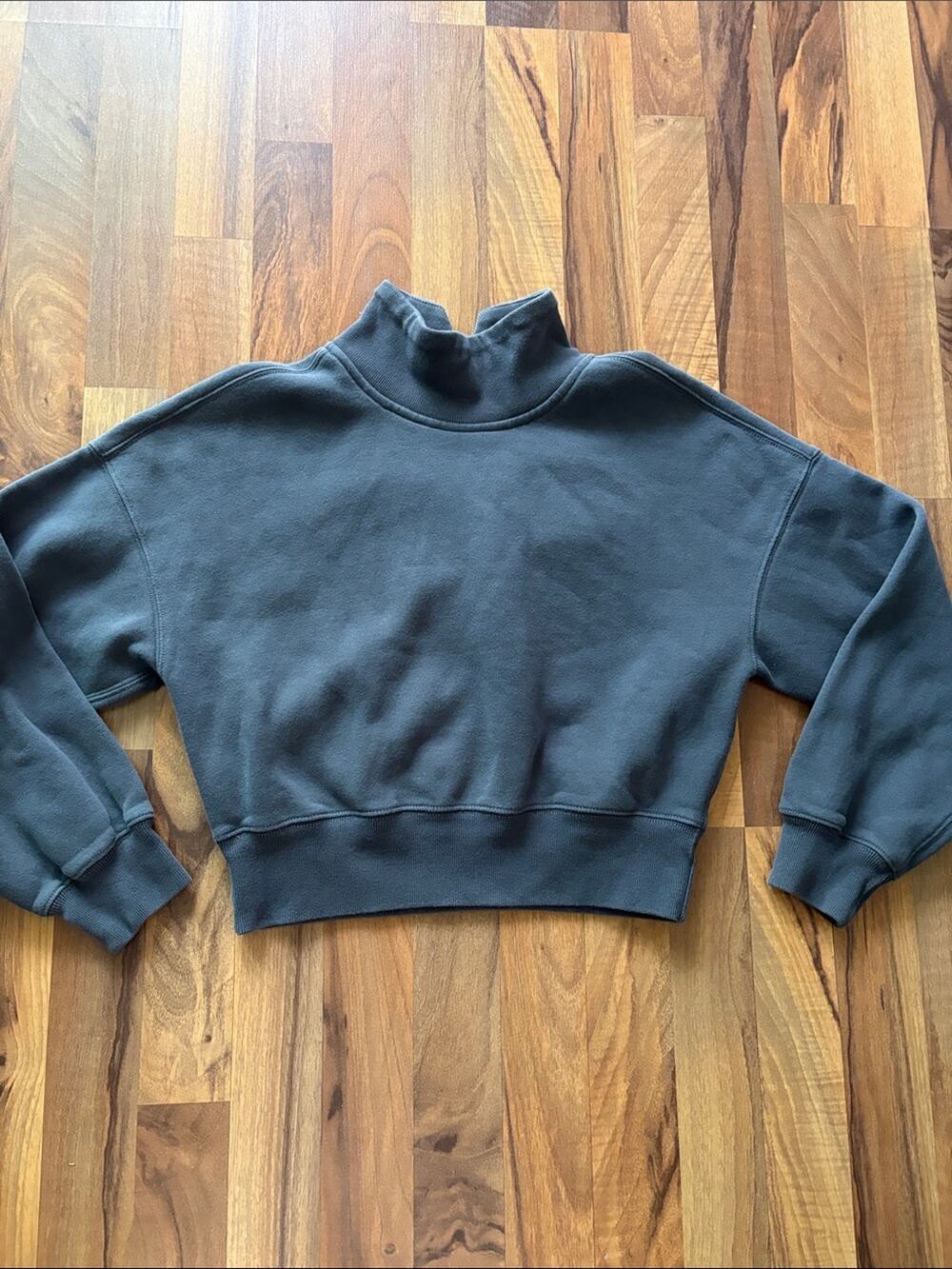 Abercrombie & Fitch Woman’s Cropped Turtleneck Sweater - Charcoal Size XXS